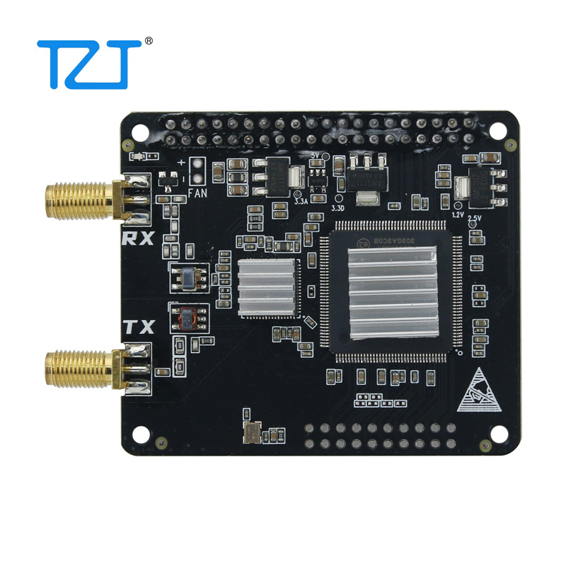 بطاقة راديو TZT Radioberry V2. - مراجعة Raspberry Pi Kit وسعره